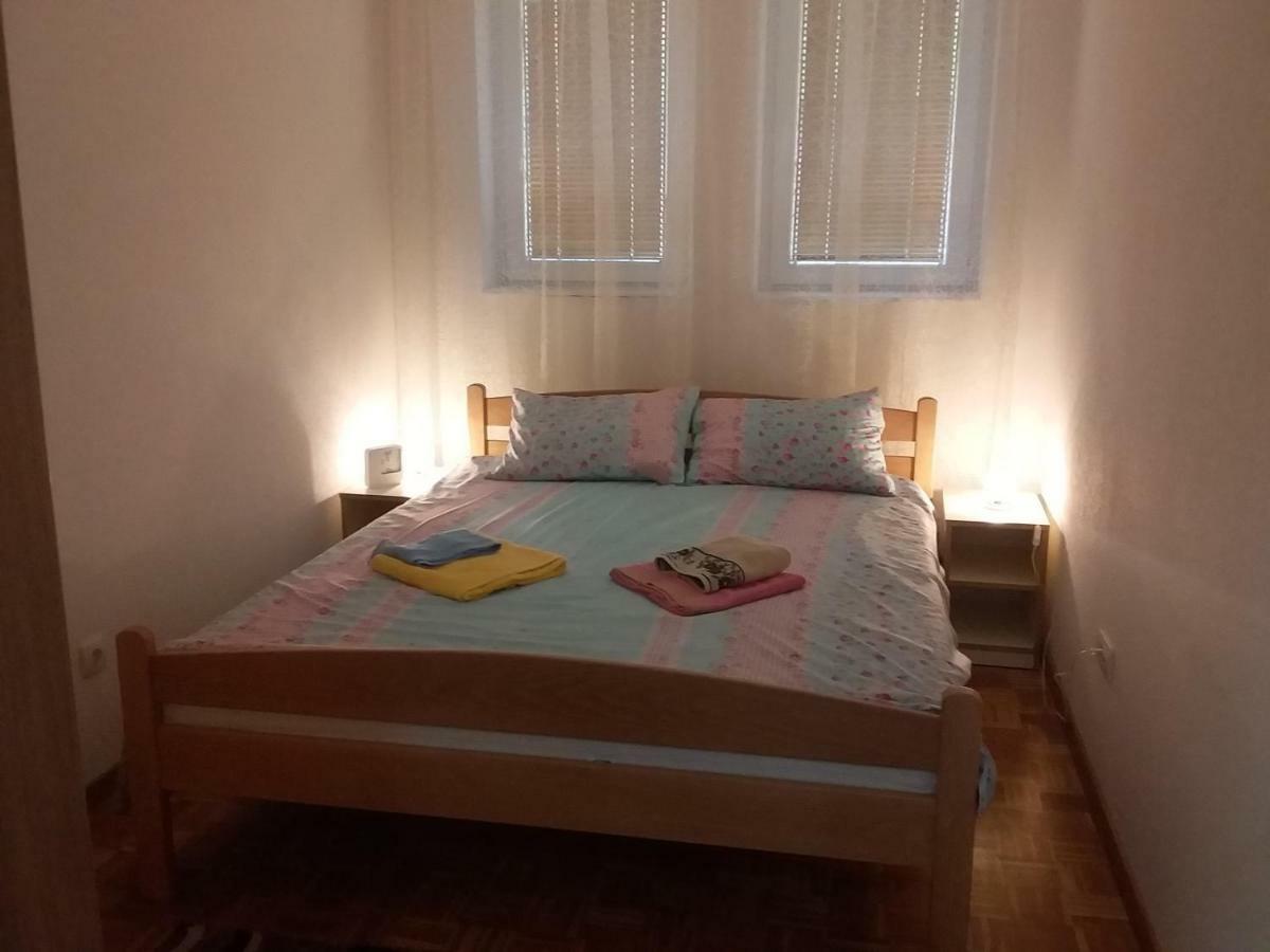Apartman Jevtic 1 Gornja Toplica エクステリア 写真